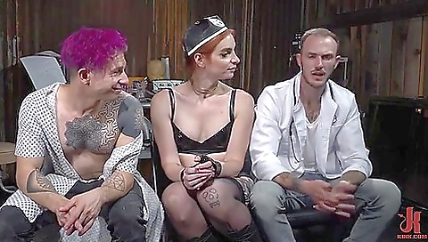 Blonde babe fucks a dude with a hot handjob and facial