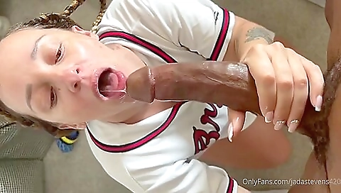 Hotties with a tattooed body and big boobs in this vid