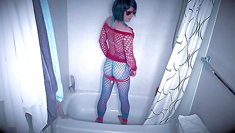 Latina amateur in lingerie with a deepthroat gets fucked