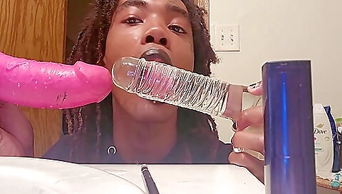 Ebony lady is getting footed after a nice foot job