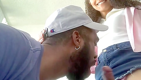 Ebony ass fucked with a deepthroat while she is getting rammed